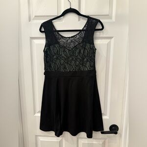 Elegant Black Lace Mini Dress